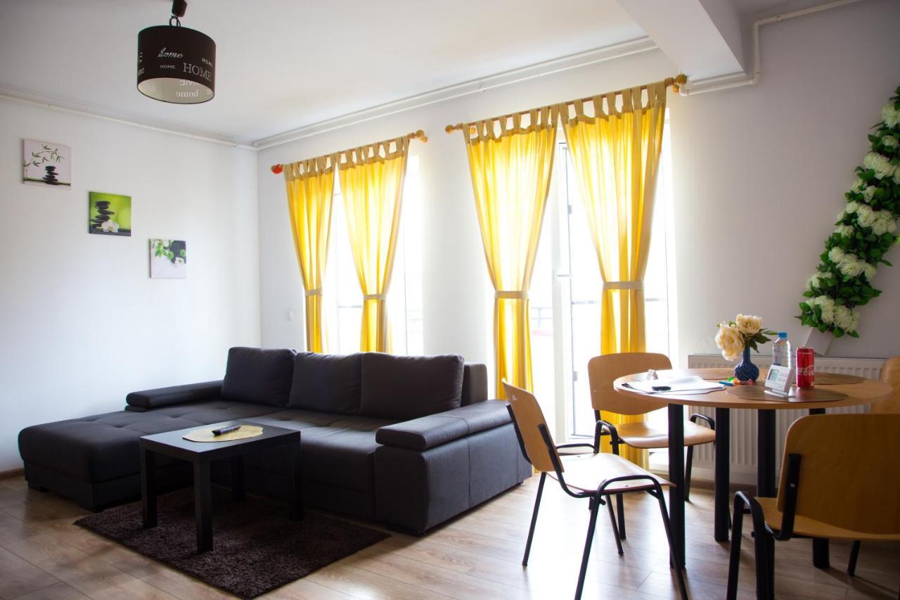 Appartamento Casa Georgi Coresi Braşov Esterno foto