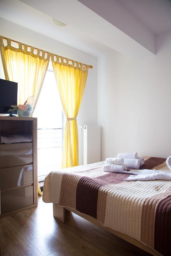 Appartamento Casa Georgi Coresi Braşov Esterno foto