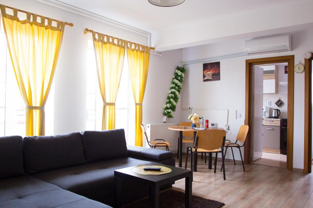 Appartamento Casa Georgi Coresi Braşov Esterno foto
